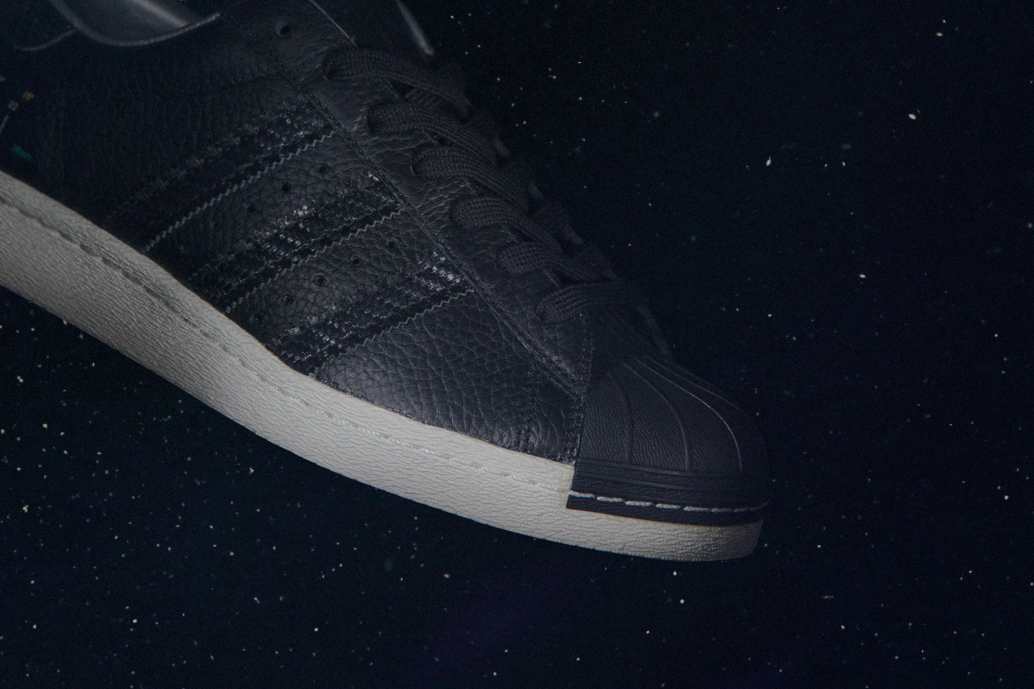 adidas-originals-sneakersnstuff-swedish-satellite-pack-07