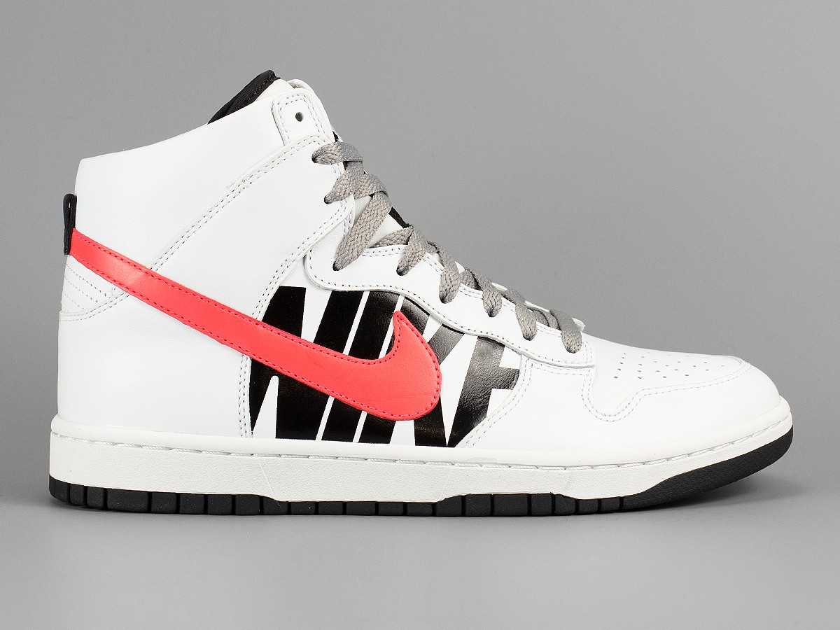 undefeated-nike-dunk-lux
